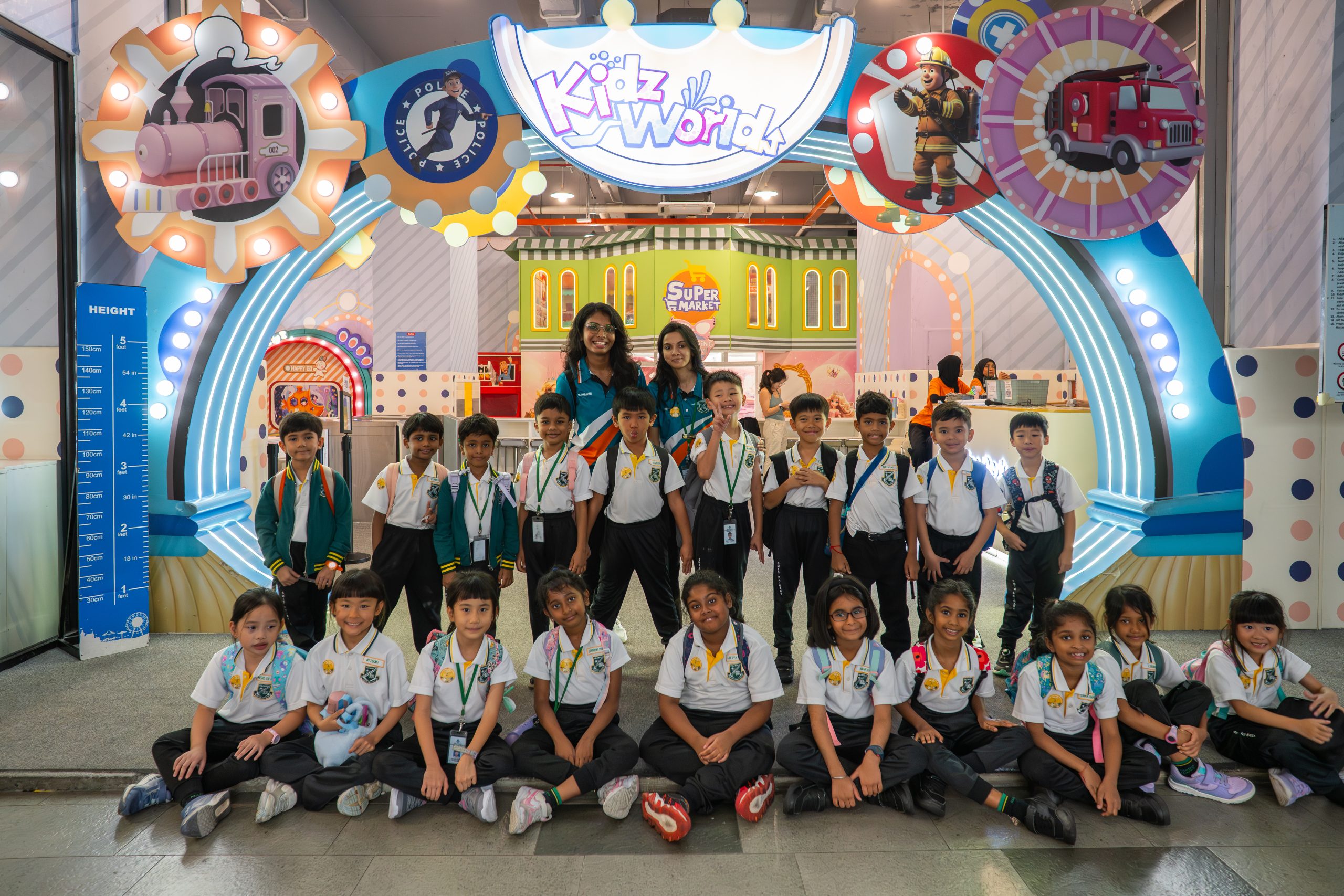 Students on a Kiddypedia field trip